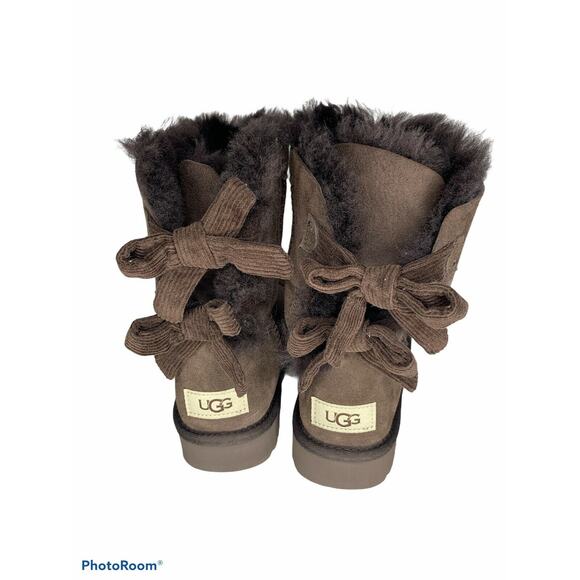 UGG Bailey Twinface Genuine Shearling Boot - Picture 3 of 5